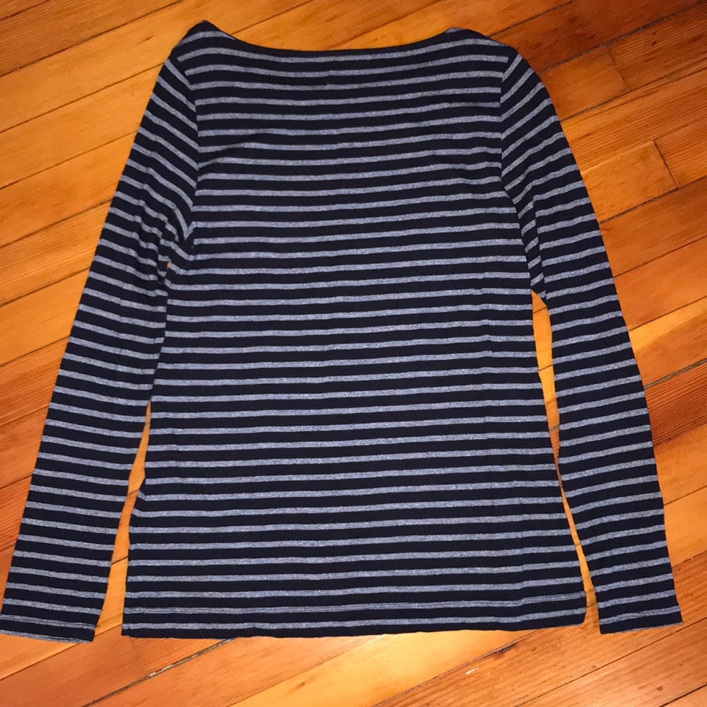 Banana Republic “Bonjour” Tee - Picture 3 of 3